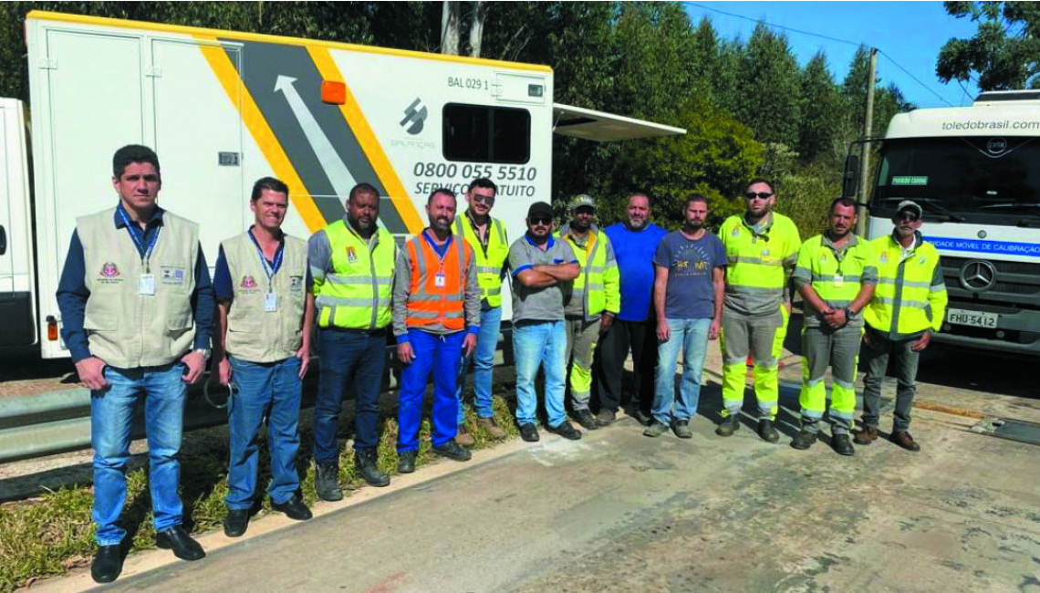  Ipem-SP verifica balança dinâmica na rodovia SP 250, em São Miguel Arcanjo